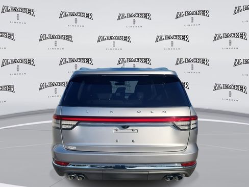 Used 2020 Lincoln Aviator Reserve w/ Equipment Group 202A image 4