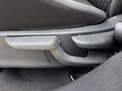 Used 2022 Nissan Kicks SV image 27