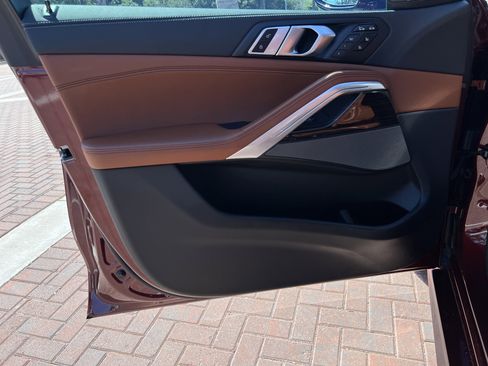 Certified 2025 BMW X6 xDrive40i w/ Executive Package image 14