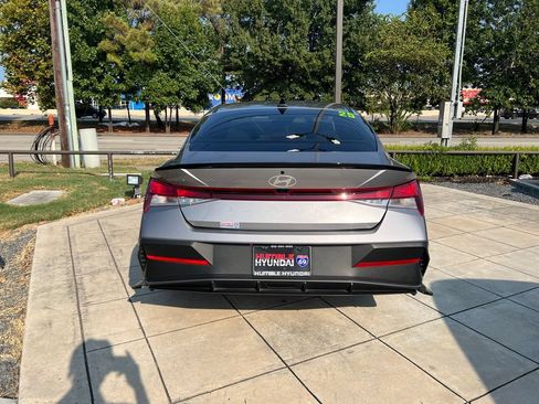 Certified 2025 Hyundai Elantra Sport FWD image 12