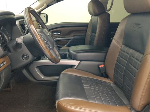 Used 2017 Nissan Titan Platinum Reserve RWD image 17