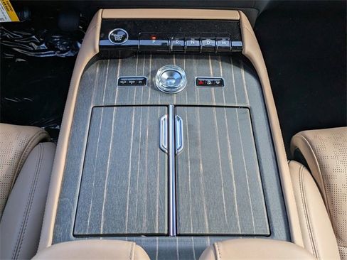 New 2025 Lincoln Navigator Black Label image 20