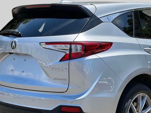 Used 2024 Acura RDX SH-AWD w/ Technology Package image 11