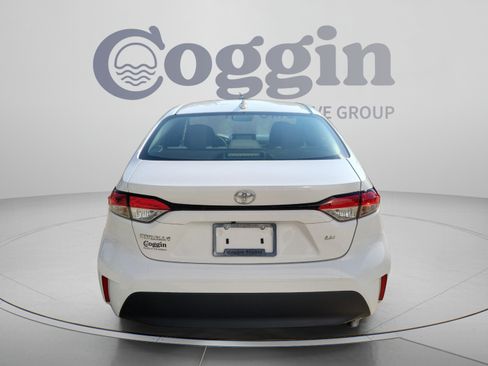 Certified 2024 Toyota Corolla LE FWD image 3