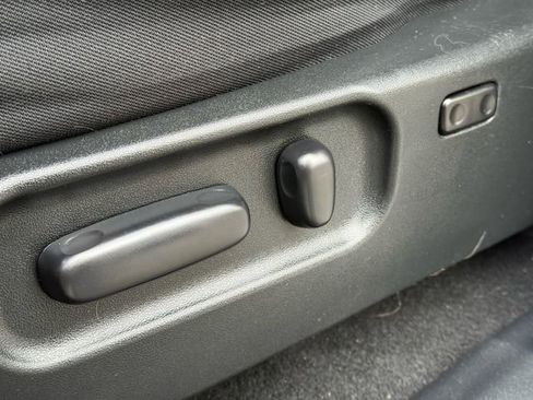 Certified 2021 Toyota Tacoma TRD Off-Road image 26