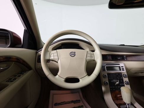 Used 2009 Volvo XC70 3.2 image 29