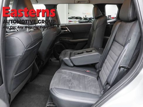 Used 2024 Mitsubishi Outlander SE image 20