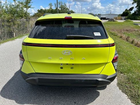 Used 2025 Hyundai Kona SEL FWD image 5