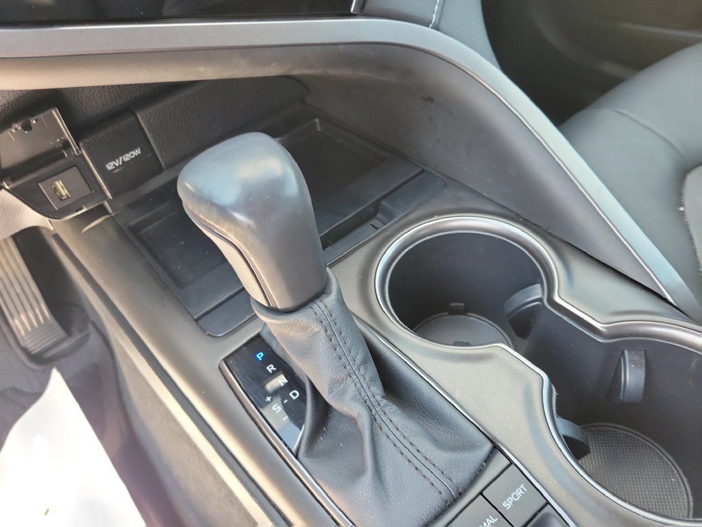 Used 2023 Toyota Camry XSE FWD image 30