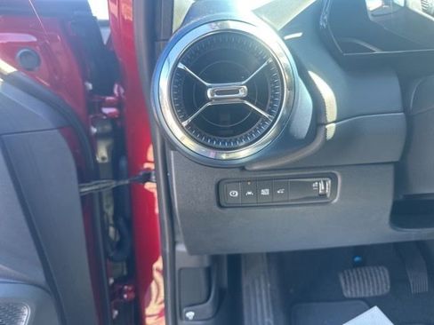 New 2026 Chevrolet Equinox EV LT image 18