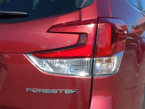 Used 2021 Subaru Forester Premium w/ Popular Package #1 image 8