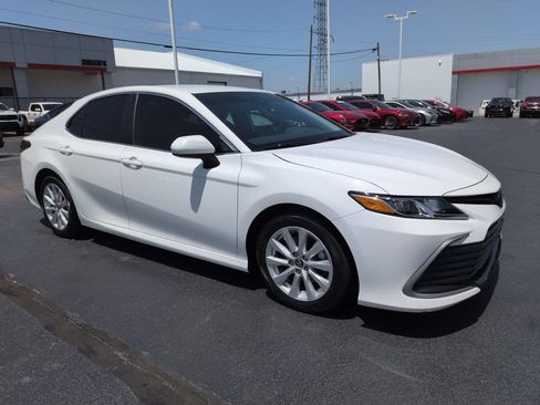 Certified 2023 Toyota Camry LE FWD image 7