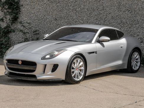 Used 2017 Jaguar F-TYPE Coupe RWD image 5