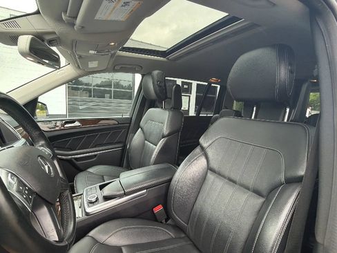 Used 2013 Mercedes-Benz GL 450 4MATIC image 33