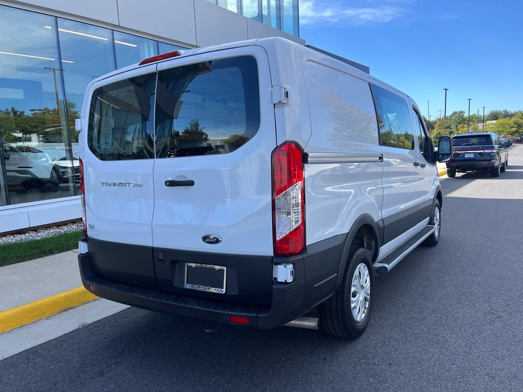 Used 2025 Ford Transit 250 Low Roof w/ Exterior Upgrade Package RWD image 7
