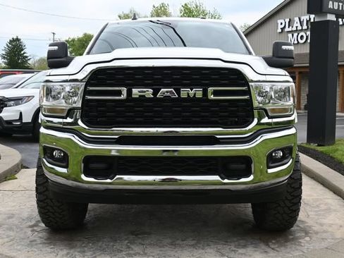 Used 2024 RAM 2500 Big Horn AWD/4WD image 2
