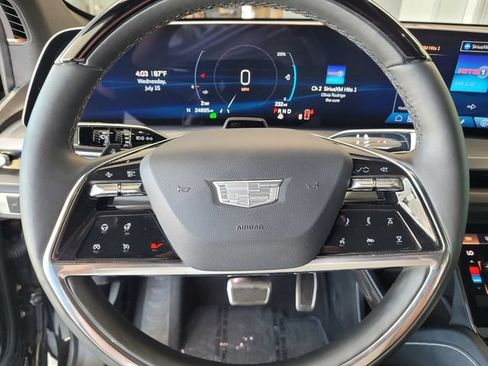 Certified 2026 Cadillac Vistiq Luxury AWD/4WD image 23