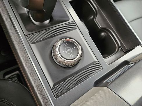 Used 2025 GMC Hummer EV 2X image 26