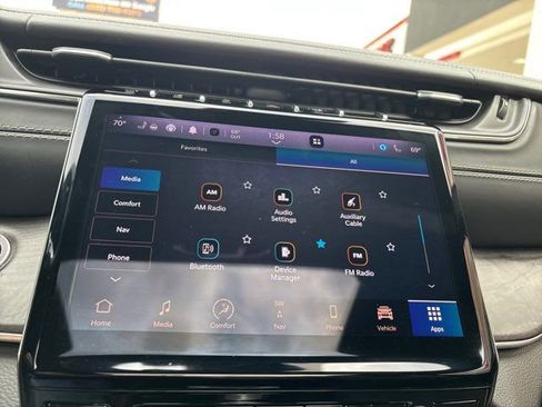 Used 2022 Jeep Grand Cherokee L Overland w/ Luxury Tech Group IV image 40