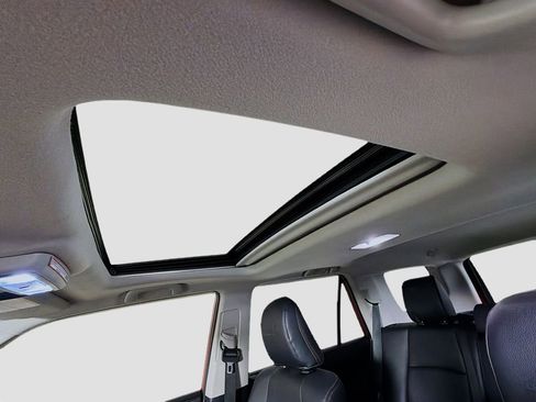 Used 2023 Toyota 4Runner 40th Anniversary SE image 14