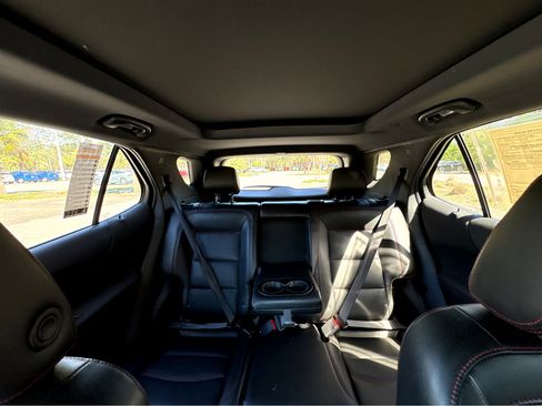 Used 2022 Chevrolet Equinox RS w/ RS Leather Package image 27