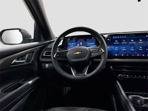 New 2026 Chevrolet Traverse LT w/ LPO, Floor Liner Package image 25