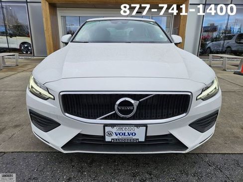 Used 2019 Volvo S60 T6 Momentum w/ Multimedia Package image 2