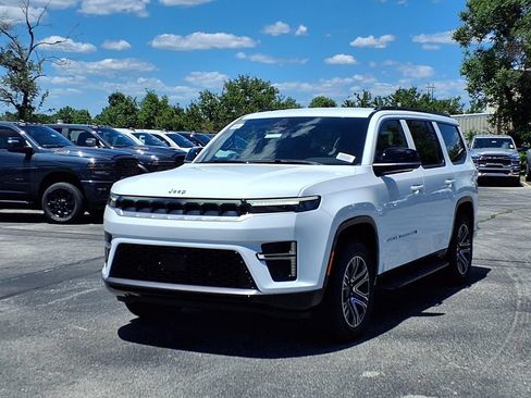 New 2026 Jeep Grand Wagoneer 4WD image 2