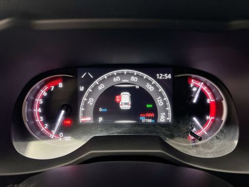 Used 2023 Toyota RAV4 LE AWD/4WD image 12