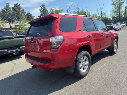 Certified 2022 Toyota 4Runner SR5 Premium w/ Moonroof Package AWD/4WD image 6
