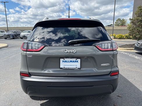 Used 2020 Jeep Cherokee Latitude Plus FWD image 6