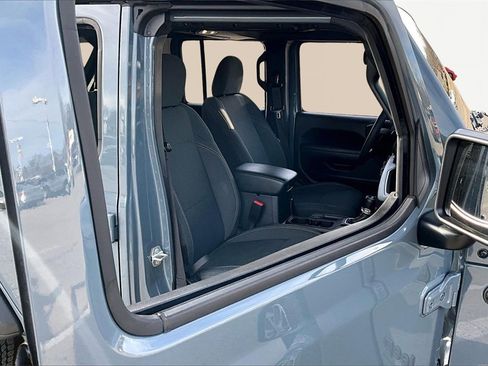 Used 2024 Jeep Wrangler Sport S image 7