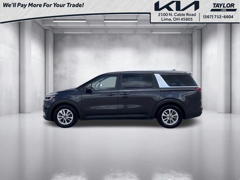 Used 2024 Kia Carnival LX FWD image 16