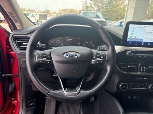 Certified 2020 Ford Escape SEL image 16
