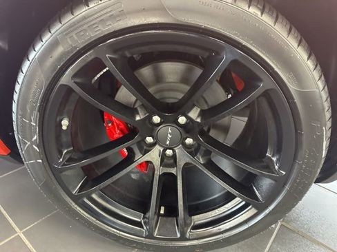Used 2023 Dodge Challenger SRT Hellcat image 4