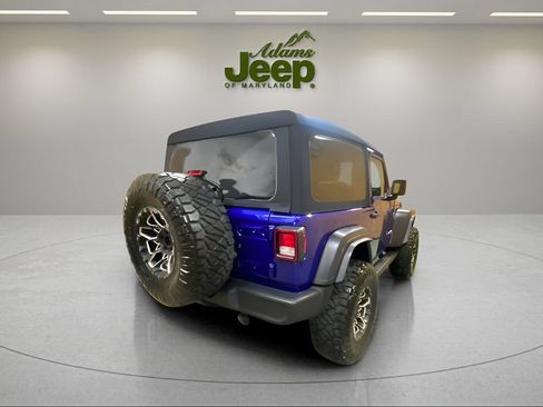 Used 2018 Jeep Wrangler Sport AWD/4WD image 5