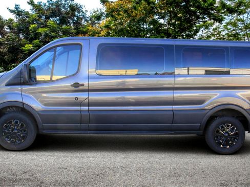 Used 2018 Ford Transit 350 XLT image 8