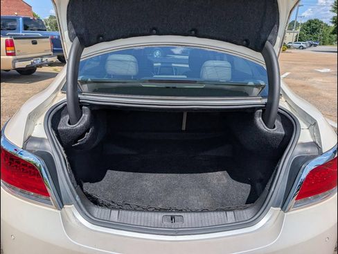 Used 2013 Buick LaCrosse Premium w/ Entertainment Package FWD image 22