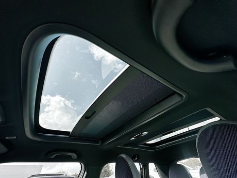 New 2026 MINI Cooper 2-Door Hardtop FWD image 15