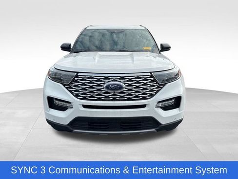 Used 2023 Ford Explorer Platinum w/ Technology Package AWD/4WD image 10