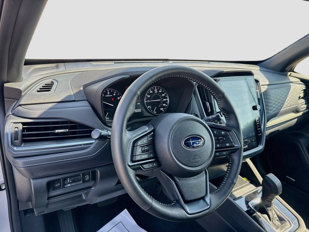 Used 2025 Subaru Forester Limited AWD/4WD image 11