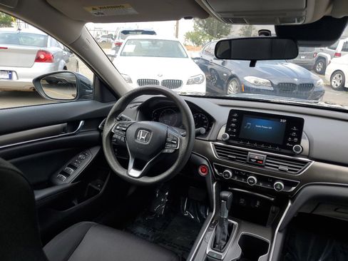 Used 2019 Honda Accord LX image 31