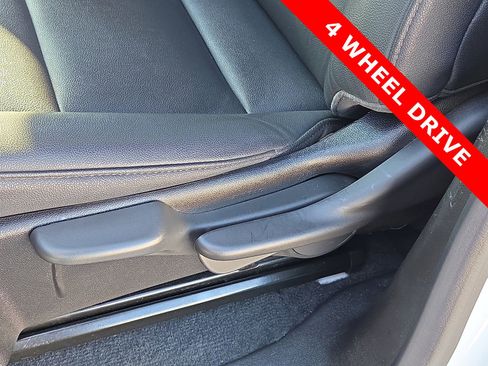 Used 2024 Chevrolet Colorado Trail Boss image 14