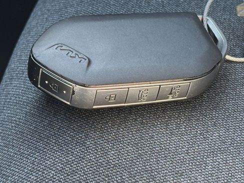 Used 2025 Kia K4 LXS image 22