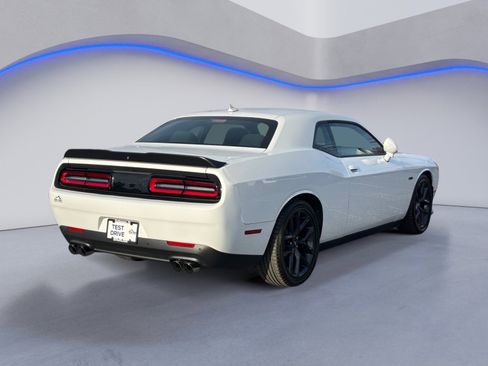 Used 2023 Dodge Challenger R/T w/ Blacktop Package image 10