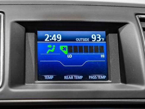 Used 2013 Toyota Highlander Limited FWD image 31