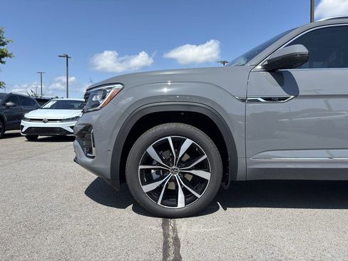 New 2025 Volkswagen Atlas SEL Premium R-Line image 9