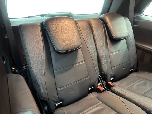 Used 2023 Mercedes-Benz GLS 580 4MATIC image 41