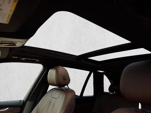 Used 2018 BMW X5 xDrive40e image 14