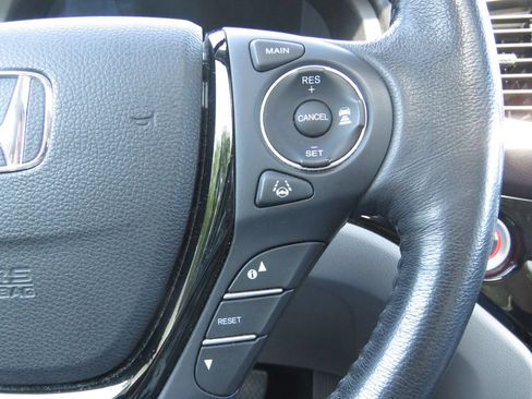Used 2019 Honda Ridgeline RTL-E image 22
